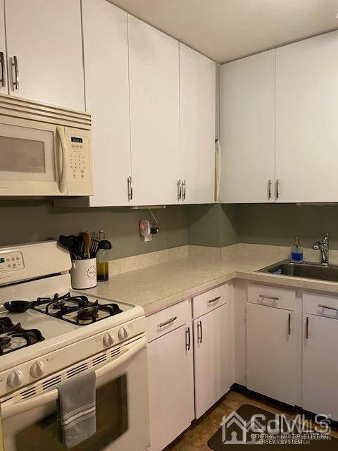 Woodbridge Proper, NJ 07095,910 Cricket LN #910