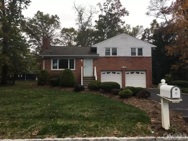 84 Woodland RD, Piscataway, NJ 08854