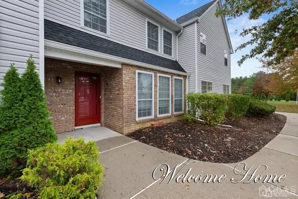 Marlboro, NJ 07751,253 Colby PL