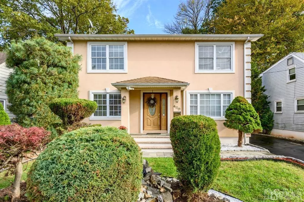 Avenel, NJ 07001,480 Jansen AVE