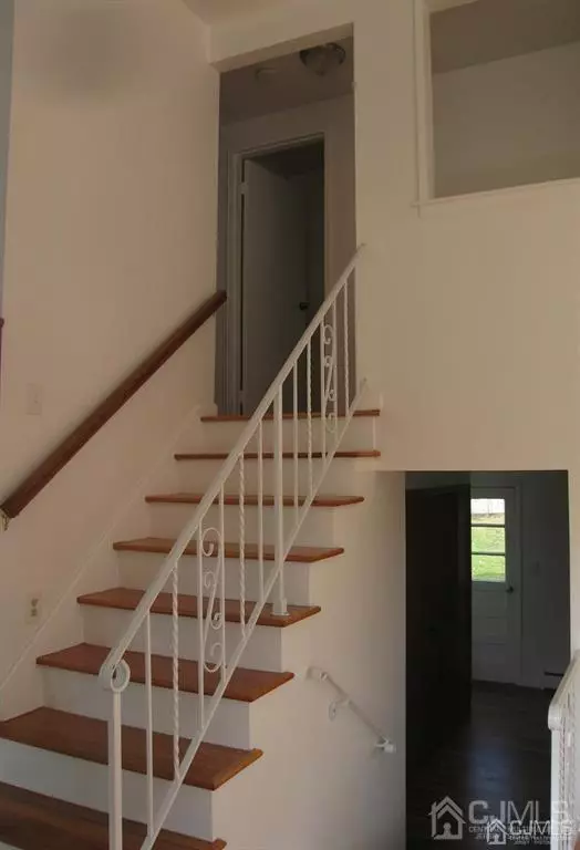 North Brunswick, NJ 08902,1545 Passaic PL