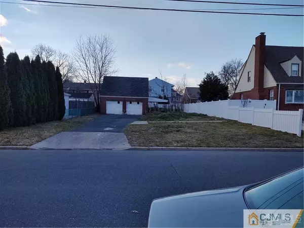 37 Madison AVE, Edison, NJ 08837