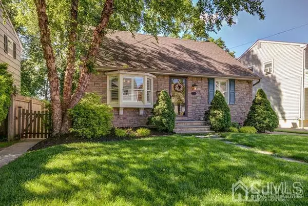 Rumson, NJ 07760,12 North ST