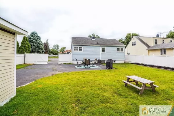 Sayreville, NJ 08859,1131 Bordentown AVE