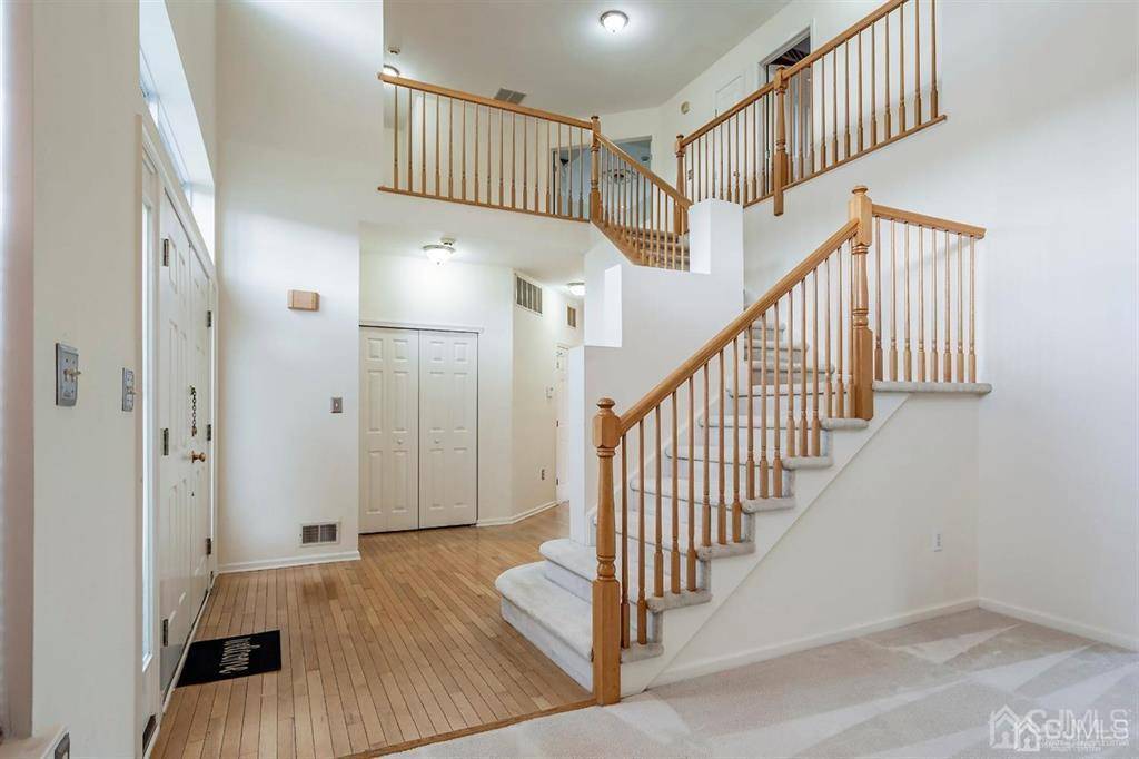 Old Bridge, NJ 07747,14 Edinburg CIR