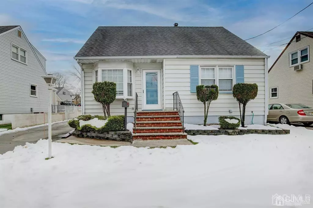 Sayreville, NJ 08872,382 Main ST