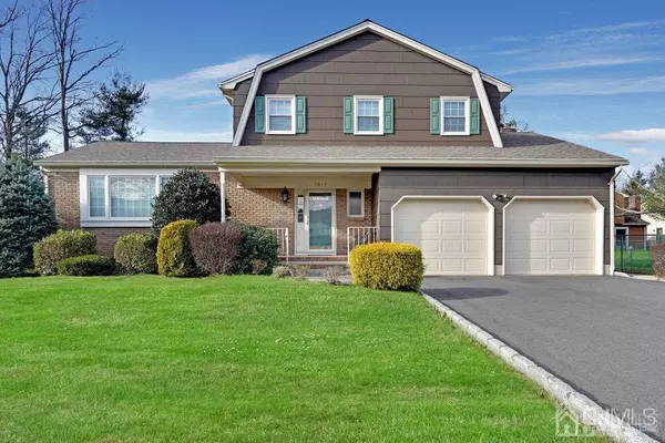 1041 Ellis Pkwy, Edison, NJ 08820