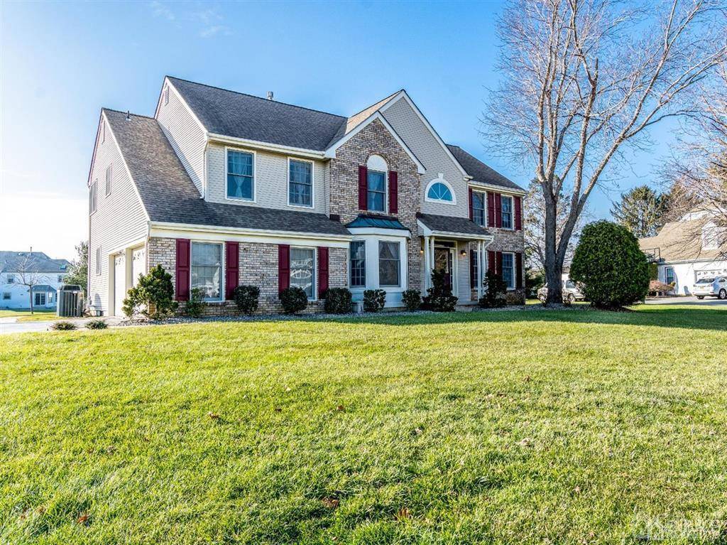 6 Kinglet DR S, Cranbury, NJ 08512