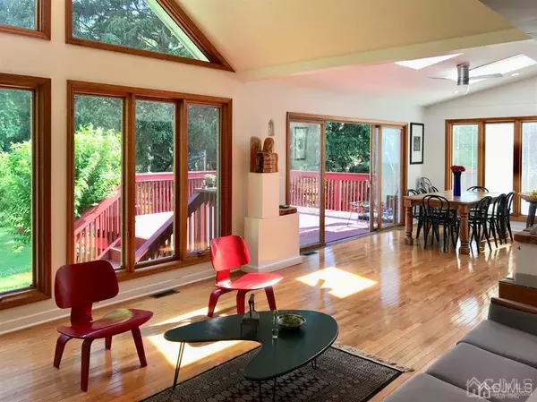 Plainsboro, NJ 08536,6 Jeffers RD