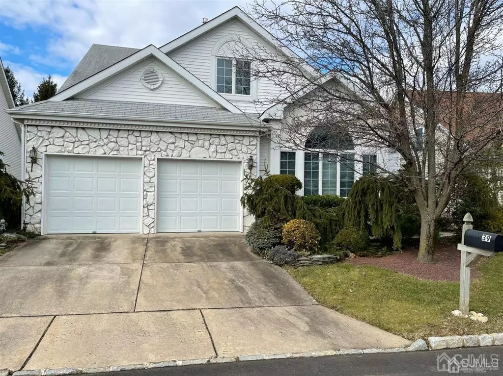 Monroe, NJ 08831,39 Sherwood DR