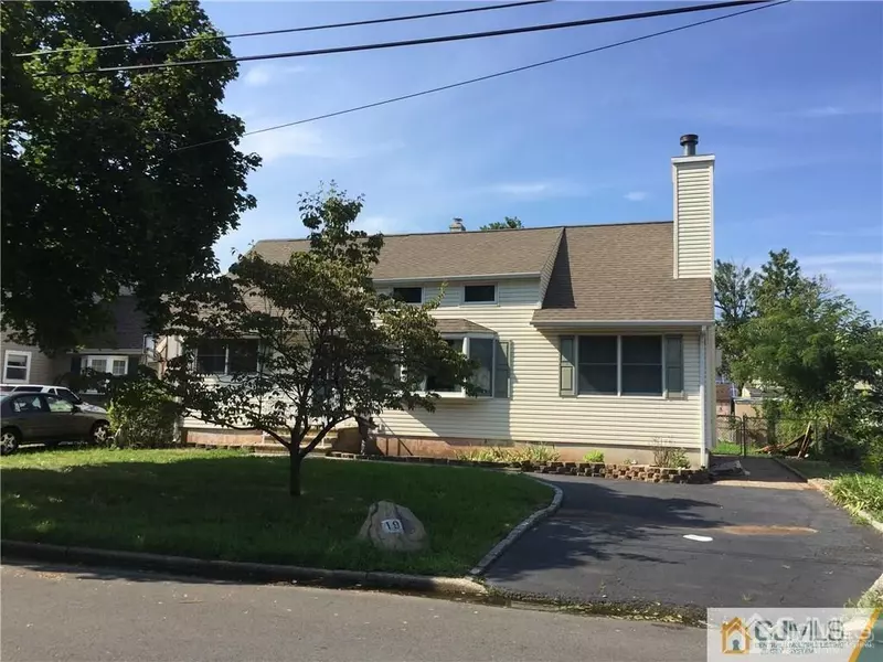 19 W James PL, Iselin, NJ 08830