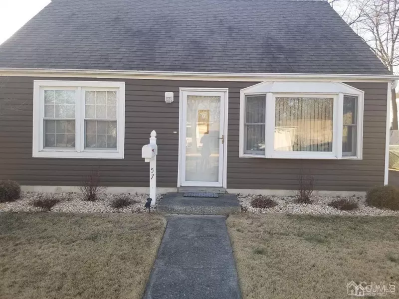 57 Jensen AVE, Fords, NJ 08863