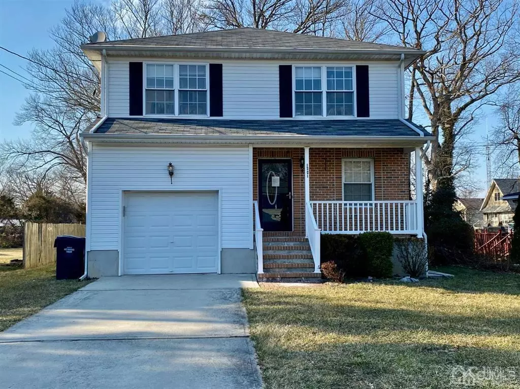 North Brunswick, NJ 08902,1681 Holly RD