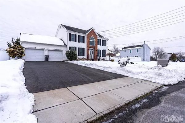 936 E Lincoln AVE, Piscataway, NJ 08854