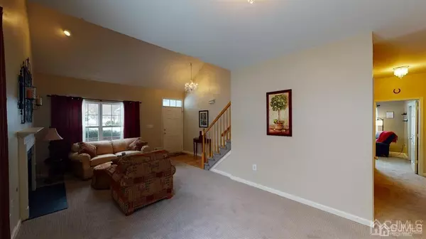 Helmetta, NJ 08828,18 Appleby DR