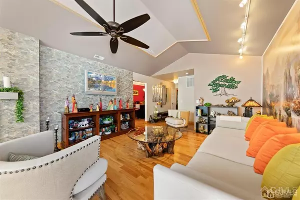 Piscataway, NJ 08854,7 Chelsea DR