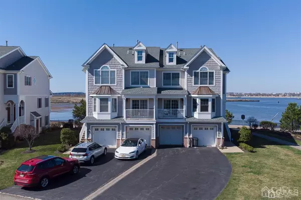 60 Raritan Reach RD #30, South Amboy, NJ 08879