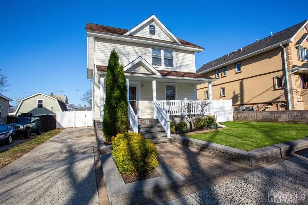 Sayreville, NJ 08859,22 Deerfield RD