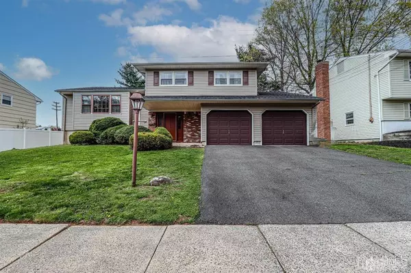 35 Eileen WAY,  Edison,  NJ 08837