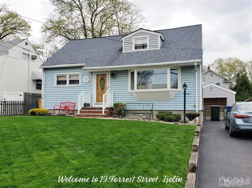 19 Forrest ST, Iselin, NJ 08830