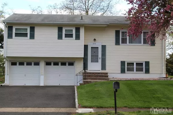 433 Rivercrest DR, Piscataway, NJ 08854