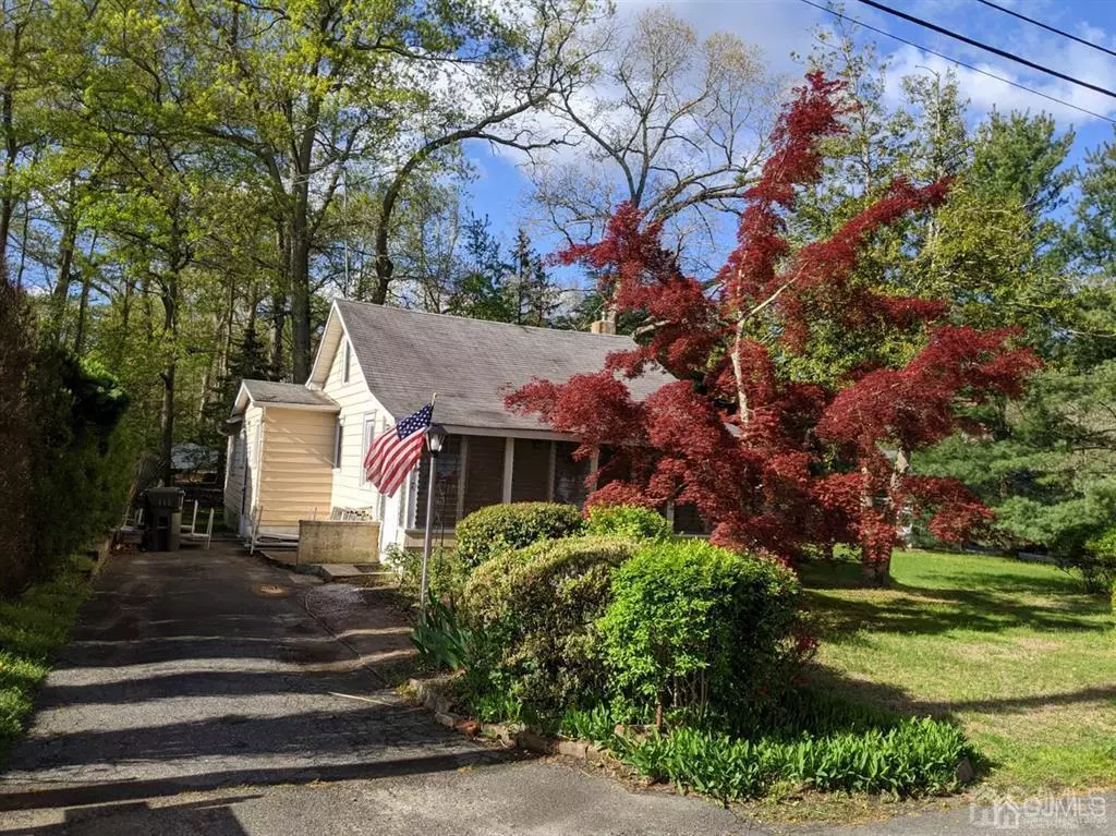 Farmingdale, NJ 07727,7 Willow AVE