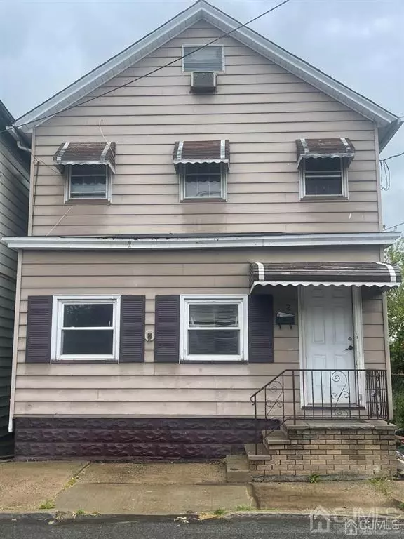 2 Leffert ST, Carteret, NJ 07008