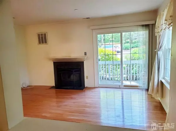 Englewood City, NJ 07631,13 Cliff DR