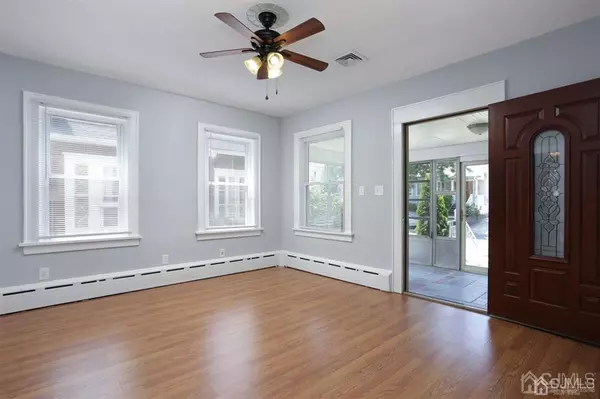 South River, NJ 08882,2 Colfax ST