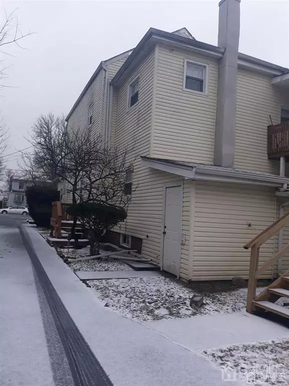 Edison, NJ 08817,283 Central AVE