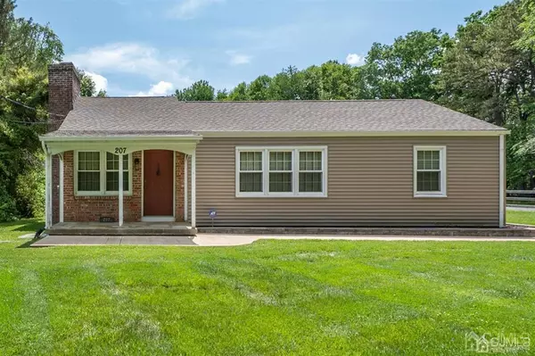 207 Spring Valley RD, Marlboro, NJ 07751