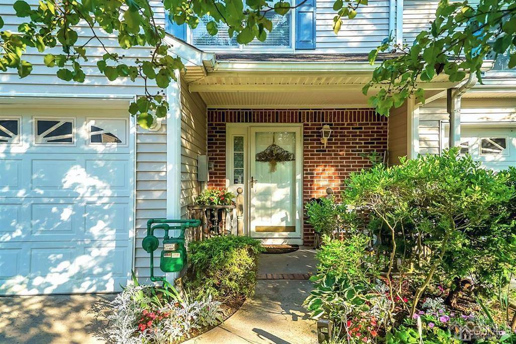 7 Christine CT,  Spotswood,  NJ 08884