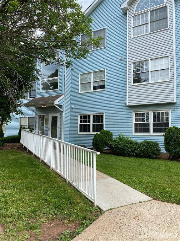 333 Edpas RD, New Brunswick, NJ 08901