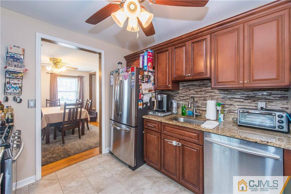 South Plainfield, NJ 07080,146 Oakmanor Pkwy