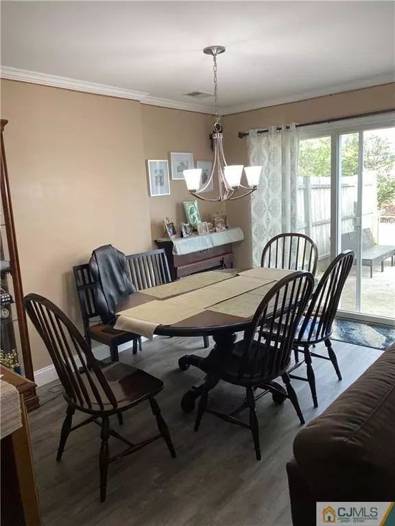 Spotswood, NJ 08884,33 2nd ST