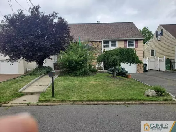 Woodbridge Proper, NJ 08840,67 Federal ST