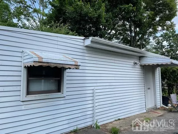 Milltown, NJ 08850,21 Ford AVE