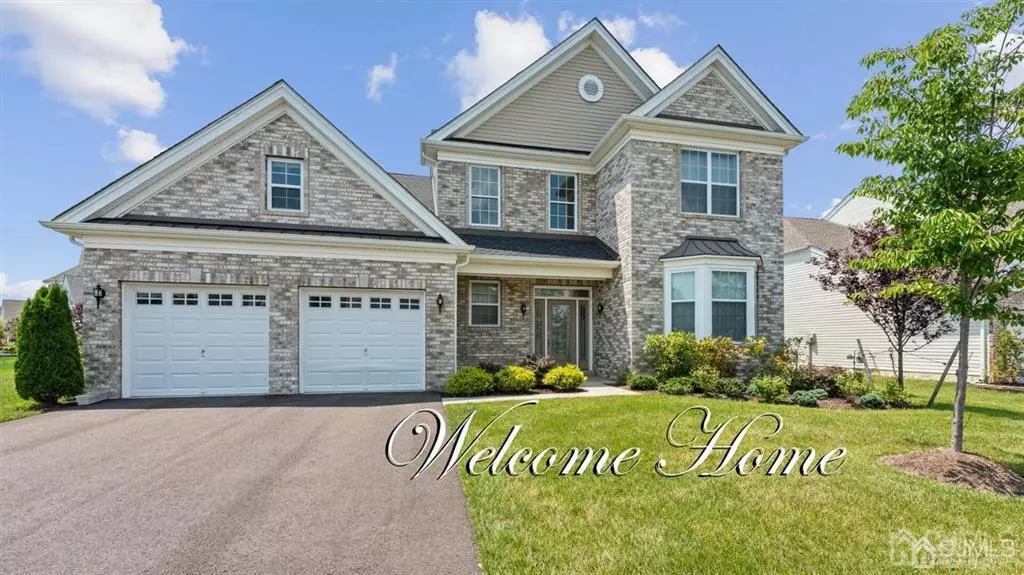 1 Valhalla DR, Monroe, NJ 08831