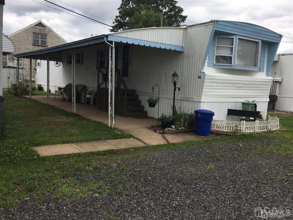26 Dalbert ST, Carteret, NJ 07008