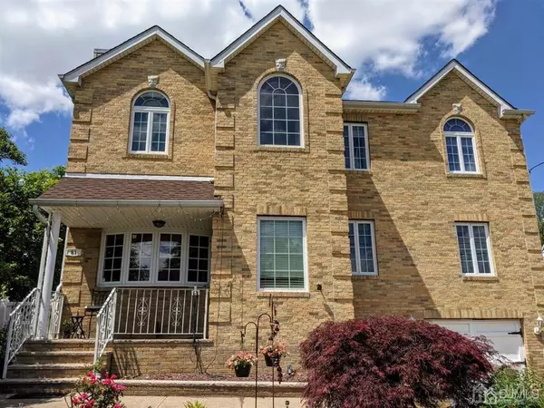 Menlo Park Terrace, NJ 08840,81 Wall ST