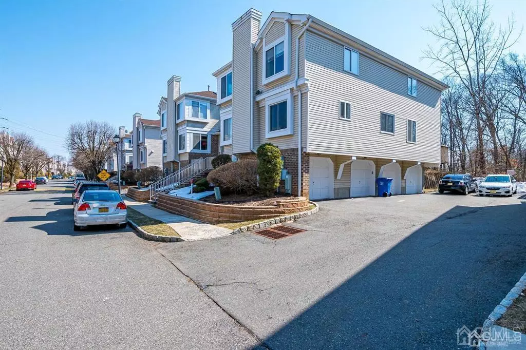 Avenel, NJ 07001,2604 Madaline DR