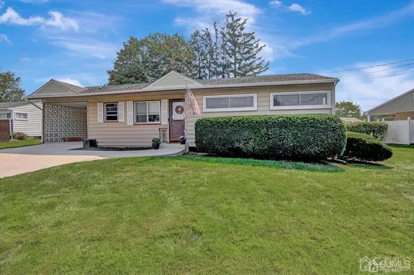 Old Bridge, NJ 08859,15 Brown CT