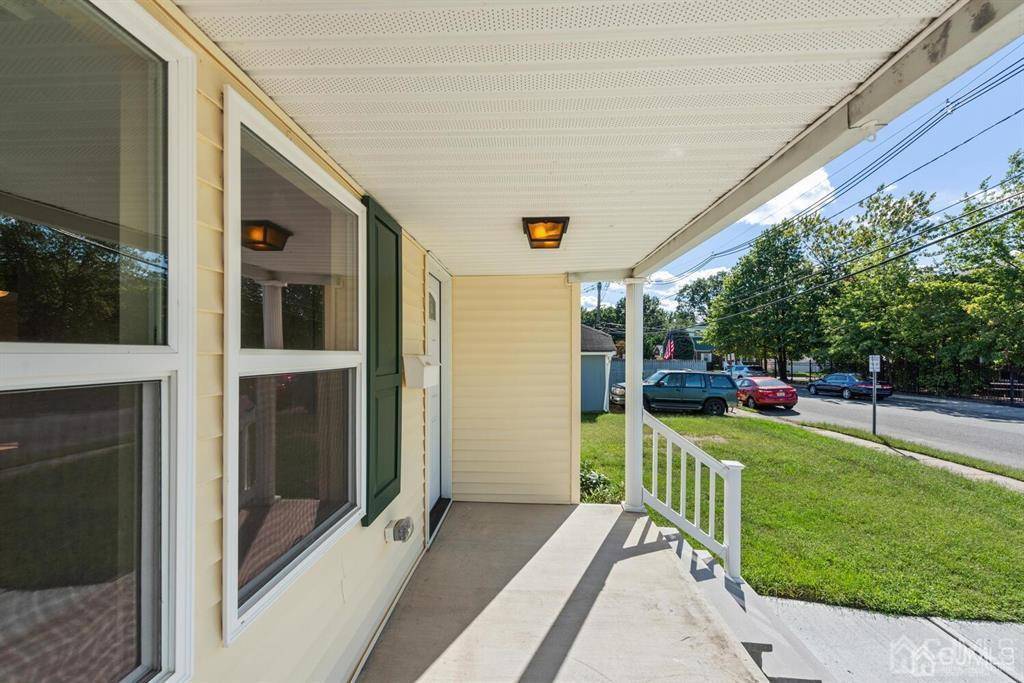 Edison, NJ 08837,36 Walsh AVE