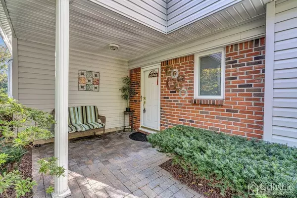 East Brunswick, NJ 08816,18 Bosko DR