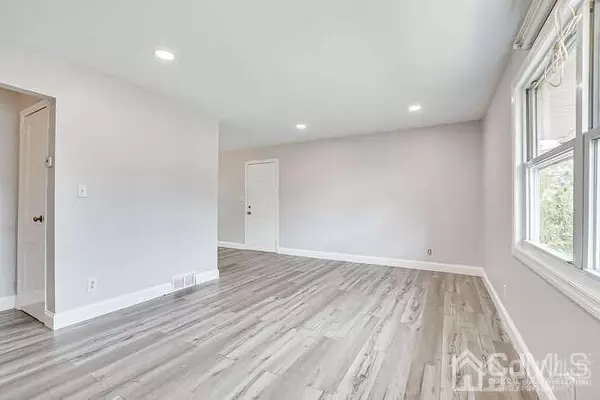 Iselin, NJ 08830,85 Plymouth DR