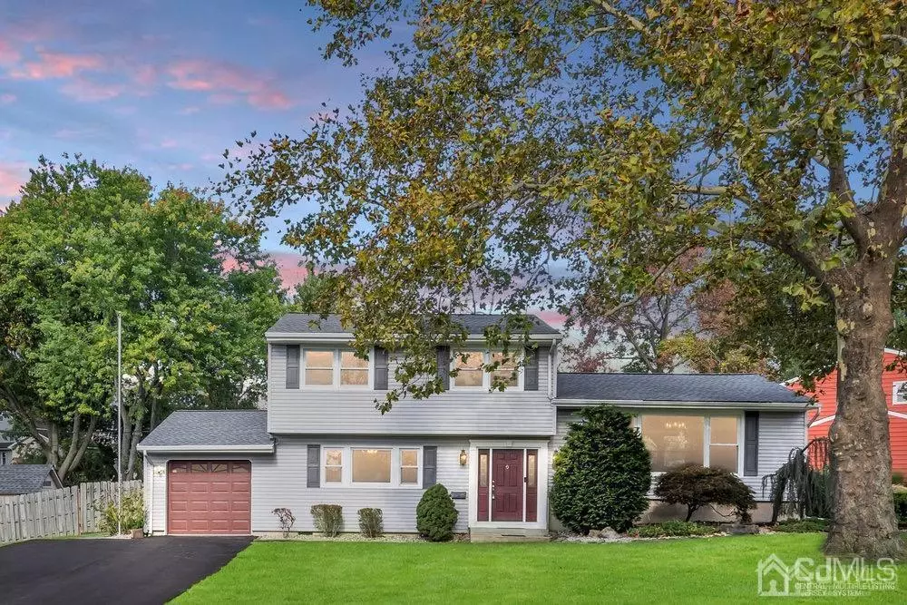 East Brunswick, NJ 08816,7 Bruning RD