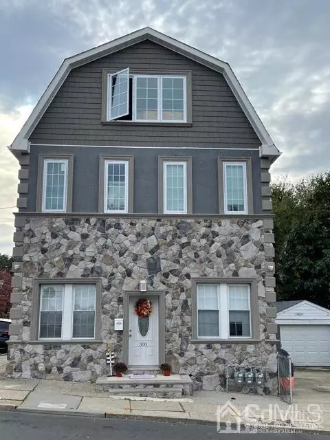 300 Cedar ST, South Amboy, NJ 08879