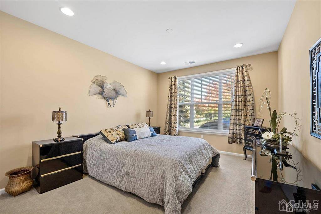 Manalapan, NJ 07726,100 Wintergreen DR