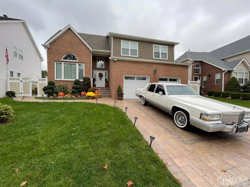 Old Bridge, NJ 08857,9 Helene ST