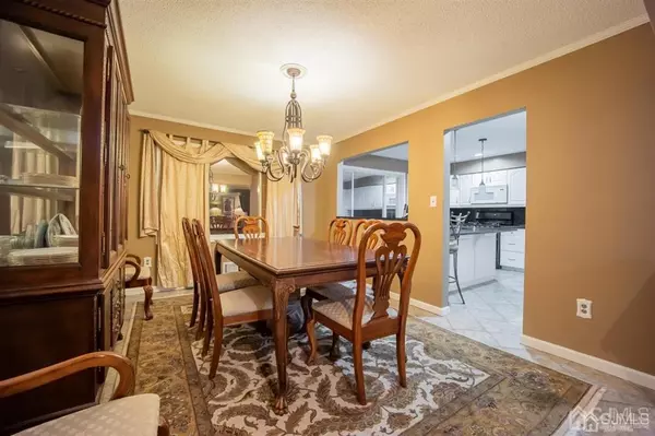 Monroe, NJ 08883,6 S Nathaniel ST